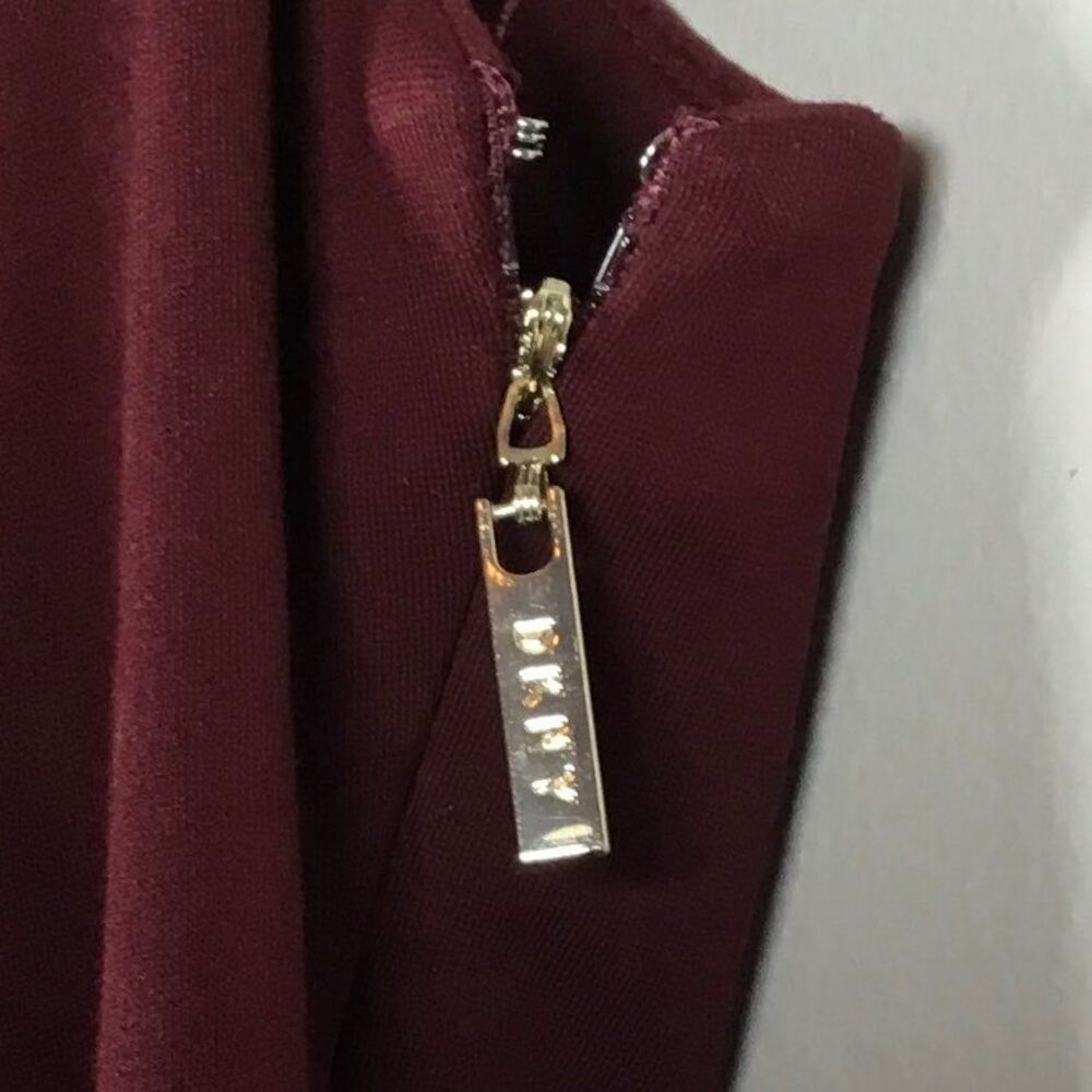 DKNY Burgundy Closet Staple Minimalist Classic Formal‎ Sleeveless Dress Size 4 - Picture 6 of 9